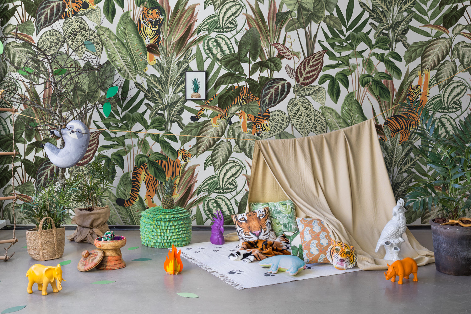 Playful Tiger, Pattern Wallpaper in kid's room