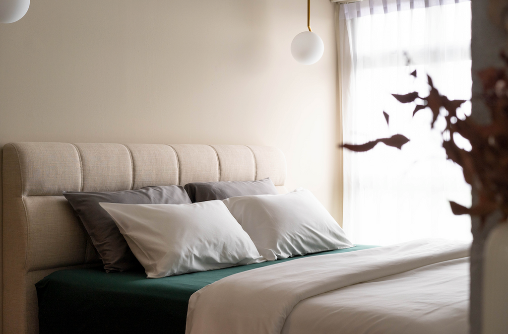 SOJAO Classic Sateen Bedding in heartlandcave
