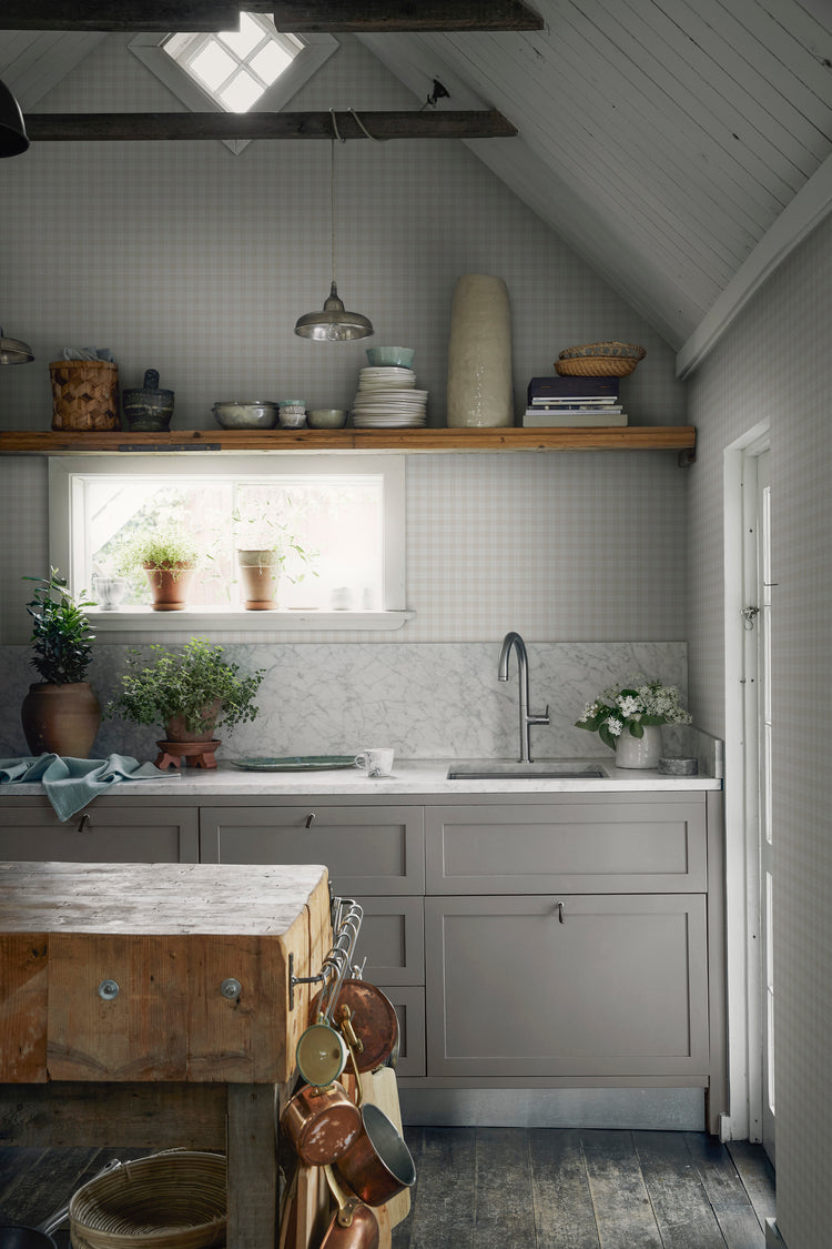 Herman Pattern Wallpaper, applied in a bright modern kitchen.