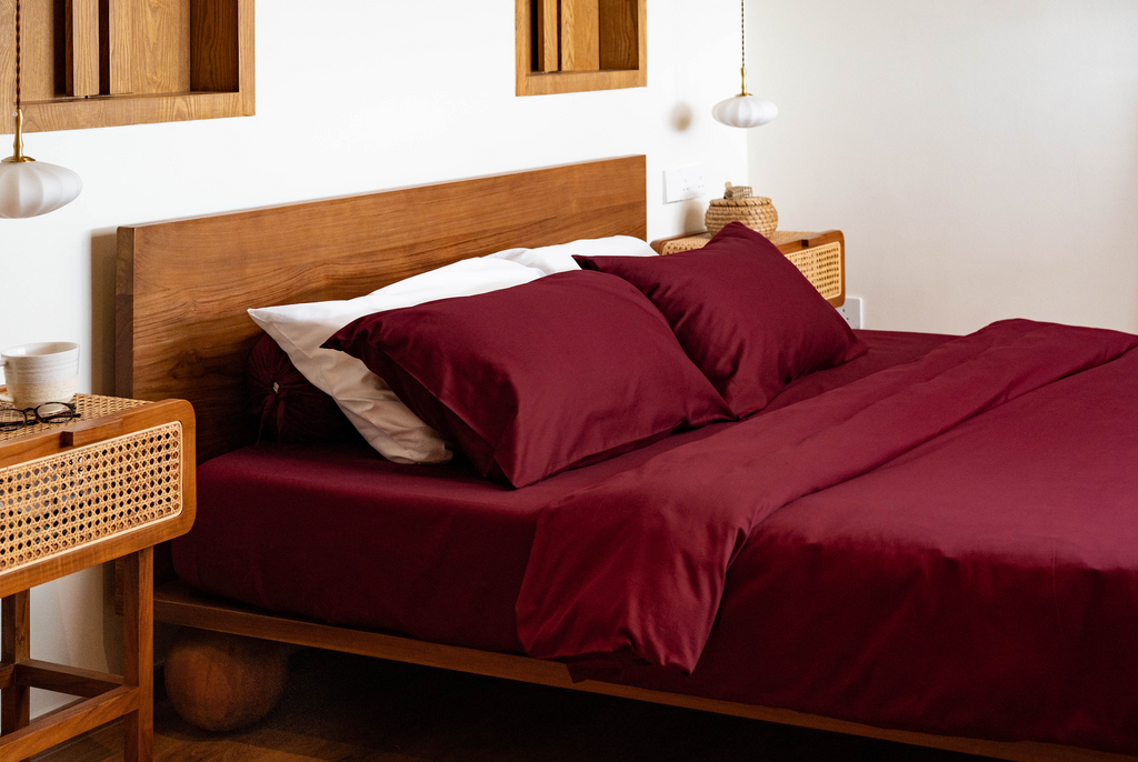 SOJAO Classic Sateen Bedding in Wine