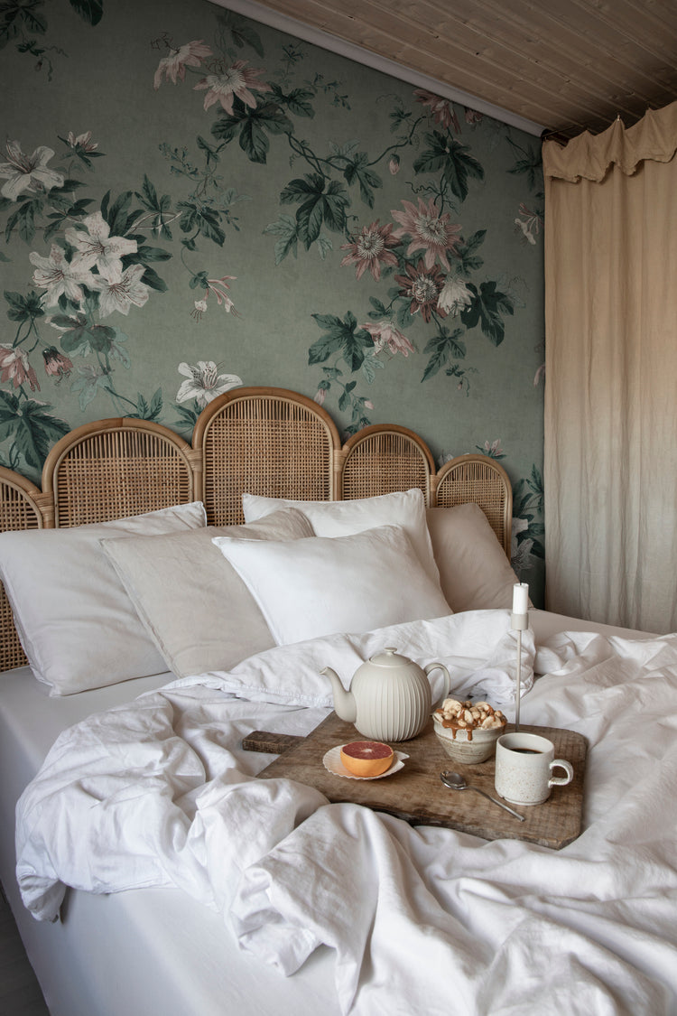 Faded Passion, Floral Pattern Wallpaper in bedroom